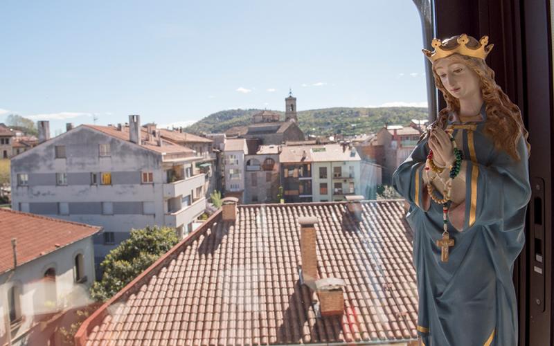 Vistes des de la quarta planta, a la Residència Santa Maria del Tura d'Olot