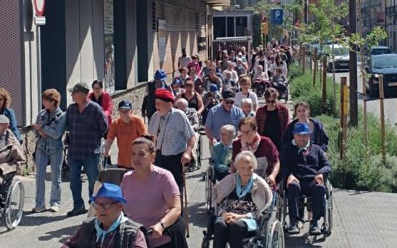 Sortida de les Residències de la Garrotxa, en una activitat inclusiva i esportiva per promoure la vida activa.