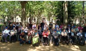 Sortida de les Residències de la Garrotxa, en una activitat inclusiva i esportiva per promoure la vida activa.
